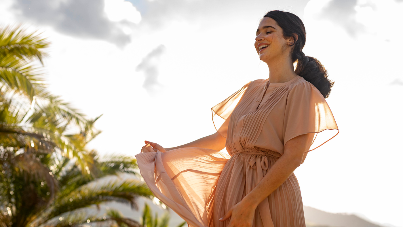 medium-shot-woman-walking-nature